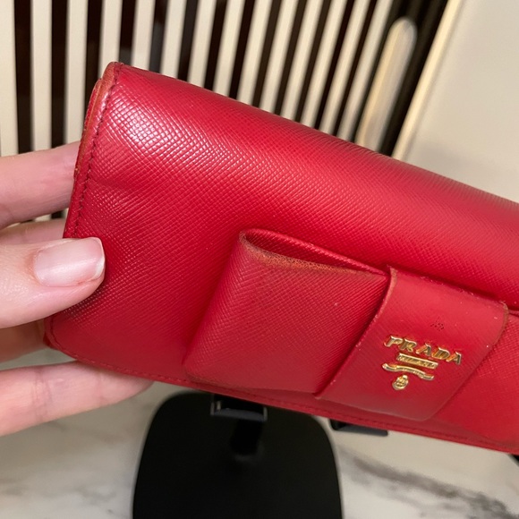 Prada Red Bow Wallet Saffiano Leather - Picture 6 of 17